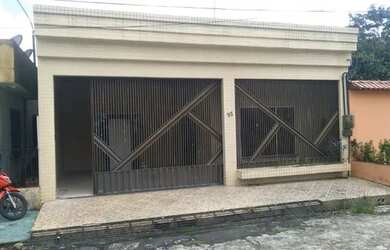 Imagem: A casa em condomínio possui 2 Dormitórios, 3 Banheiros, 2