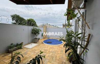 Imagem 3: Casa com 3 quartos, 1 suíte, 4 vagas, à venda, 193 m² por R$ 680.000...