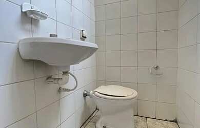 Imagem 10: Sala Comercial em CENTRO. Varandae165m² de Área