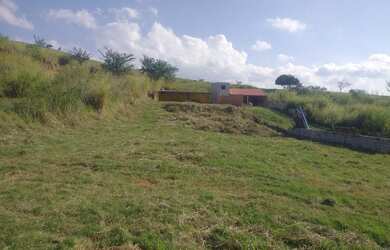 Imagem: O terreno possui 1.600m² de Área e está localizado em Morro