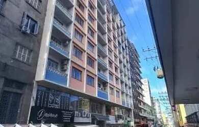 Imagem: O apartamento possui 3 Dormitórios, 2 Banheiros, 98m² de Área