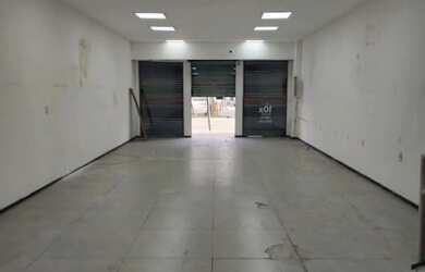 Imagem: O depósito possui 250m² de Área e está localizado em Campo