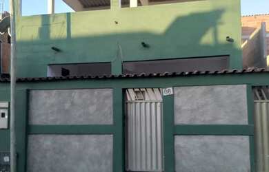 Imagem: A casa possui 1 Dormitório, 1 Banheiro e está localizado