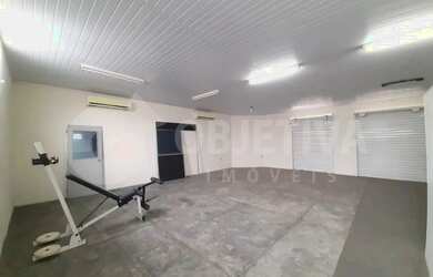 Imagem: O depósito possui 90m² de Área e está localizado em Tubalina