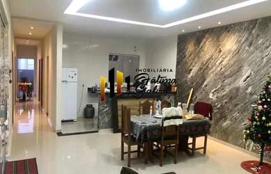 Imagem: A casa em condomínio possui 3 Dormitórios, 4 Banheiros, 200m²