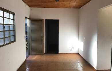 Imagem: Casa para aluguel, 2 quartos,Coz, WC - Rio Brilhante - MS