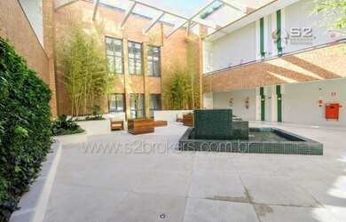 Imagem: O depósito possui 1 Vaga na garagem e 42m² de Área e está