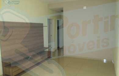 Imagem: O apartamento possui 3 Dormitórios, 1 Banheiro, 2 Vagas na