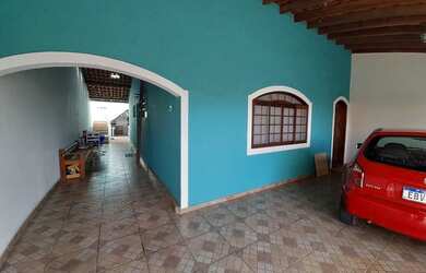 Imagem: O depósito possui 2 Vagas na garagem, 170m² de Área e está