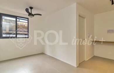 Imagem: O apartamento possui 2 Dormitórios, 1 Banheiro e 32m² de Área