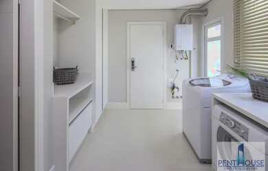 Imagem: O apartamento possui 4 Dormitórios, 5 Banheiros, 4 Vagas na