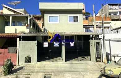 Imagem: A casa possui 2 Dormitórios, 2 Banheiros, 1 Vaga na garagem