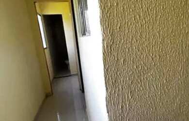 Imagem: A casa possui 2 Dormitórios, 1 Banheiro, 70m² de Área e está