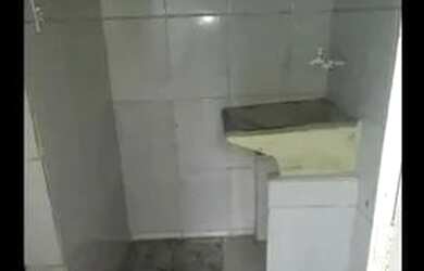 Imagem: A casa possui 1 Dormitório, 1 Banheiro e está localizado