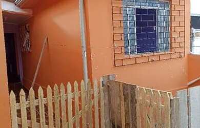 Imagem: A casa possui 1 Dormitório e 1 Banheiro e está localizado