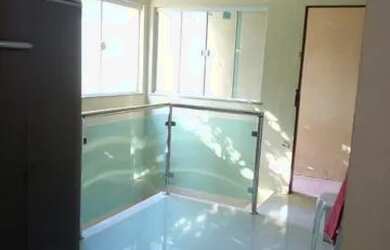 Imagem: A casa possui 2 Dormitórios, 1 Banheiro e 1 Vaga na garagem