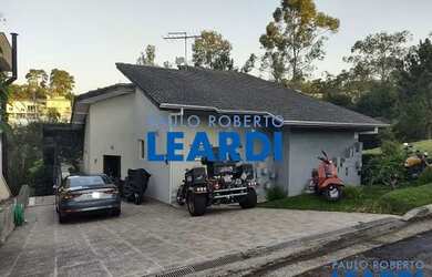 Imagem: A casa em condomínio possui 3 Dormitórios, 4 Banheiros, 4