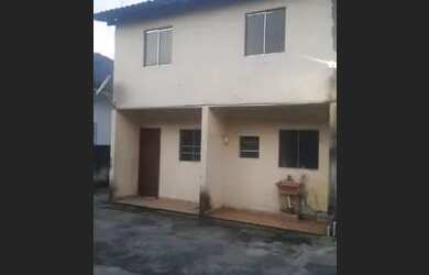 Imagem: A casa possui 2 Dormitórios, 1 Banheiro, 1 Vaga na garagem