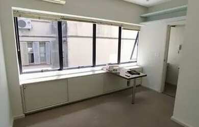 Imagem: O depósito possui 25m² de Área e está localizado em Petrópolis