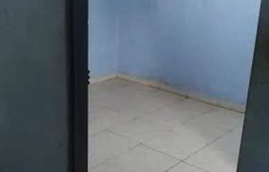 Imagem: A casa possui 3 Dormitórios, 1 Banheiro, 4 Vagas na garagem