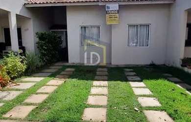 Imagem: A casa possui 2 Dormitórios, 1 Banheiro, 2 Vagas na garagem