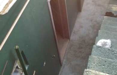 Imagem: A casa possui 3 Dormitórios, 1 Banheiro, 102m² de Área e