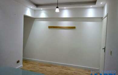 Imagem: O apartamento possui 1 Dormitório, 1 Banheiro, 1 Vaga na garagem