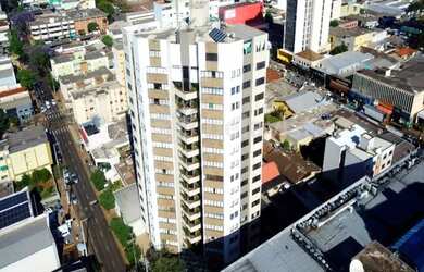 Imagem: O apartamento possui 3 Dormitórios, 3 Banheiros, 2 Vagas na