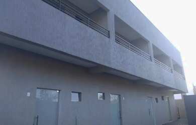 Imagem: A kitnet possui 1 Dormitório, 1 Banheiro, 1 Vaga na garagem