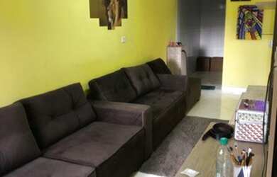 Imagem: A casa possui 2 Dormitórios, 2 Banheiros, 1 Vaga na garagem