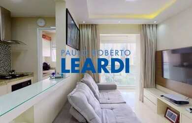 Imagem: O apartamento possui 1 Dormitório, 1 Banheiro, 1 Vaga na garagem