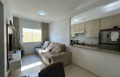 Imagem: O apartamento possui 2 Dormitórios, 1 Banheiro, 1 Vaga na garagem