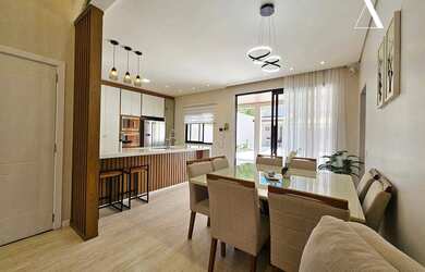 Imagem 9: Casa Plana de Alto Padrão com Piscina no bairro glória emJoinville /...