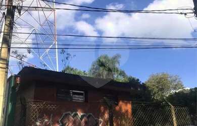 Imagem: O depósito possui 4 Vagas na garagem, 80m² de Área e está