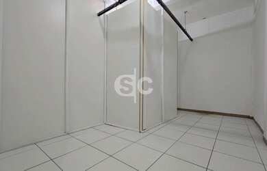 Imagem 2: Angar - Galeria Meurer - Camboriú