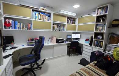 Imagem 4: Casa em Lauro de Freitas. Piscina, Churrasqueira, Varandae168m² de Área