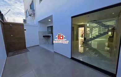 Imagem 13: Casa Duplex no Residencial Santa Mônica com 3 Qts sendo 1 Suíte com...