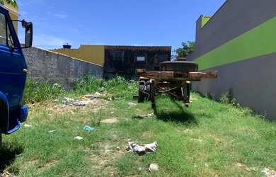 Imagem: O terreno possui 225m² de Área e está localizado em Campo