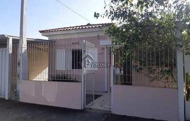 Imagem: A casa possui 2 Dormitórios, 2 Banheiros, 1 Vaga na garagem