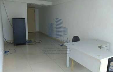 Imagem: O depósito possui 33m² de Área e está localizado em Centro