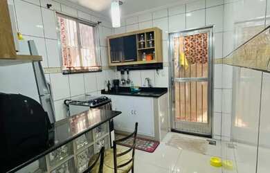 Imagem 4: Excelente imóvel frente de rua com garagem e terraço no Centro de Nilópolis