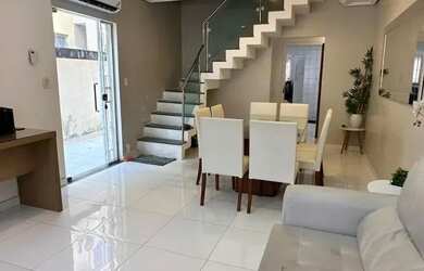 Imagem: A casa em condomínio à venda possui 3 Dormitórios, 3 Banheiros