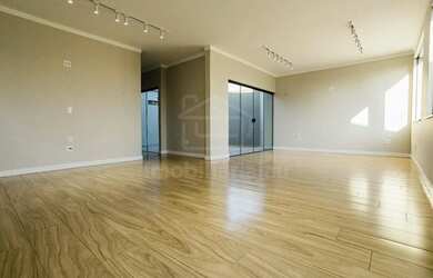 Imagem: O depósito possui 290m² de Área e está localizado em Chácara