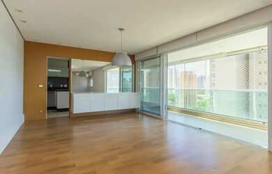 Imagem: O apartamento possui 3 Dormitórios, 5 Banheiros, 3 Vagas na