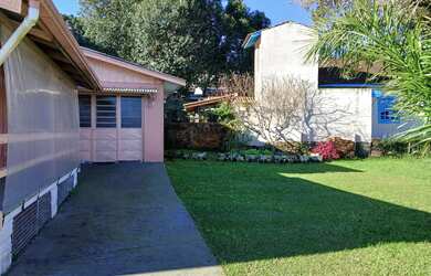 Imagem: A casa possui 2 Dormitórios e 1 Banheiro e está localizado