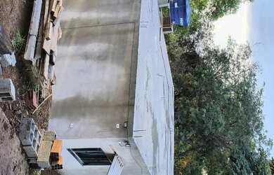 Imagem: A casa em condomínio possui 2 Dormitórios, 1 Banheiro, 3 Vagas