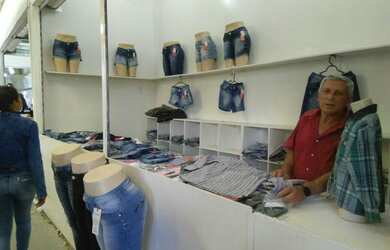 Imagem: A loja está localizado em Salgado, Caruaru para alugar por