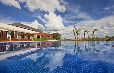 Imagem: O terreno possui 450m² de Área e está localizado em Alphaville