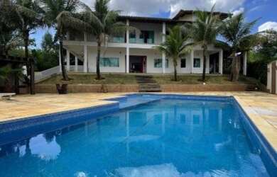 Imagem: A casa em condomínio possui 5 Dormitórios, 5 Banheiros, 5