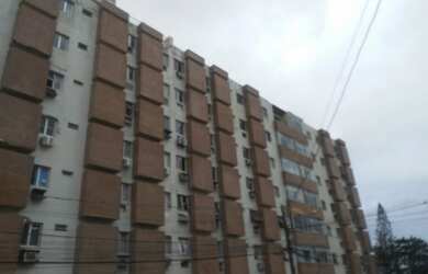 Imagem: O apartamento possui 5 Dormitórios, 3 Banheiros, 2 Vagas na